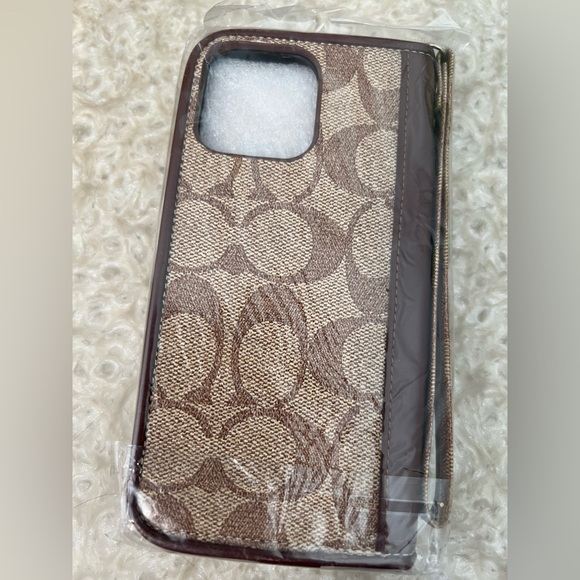 COACH iPhone 12 Pro max Flip Wallet Phone case - Picture 5 of 13